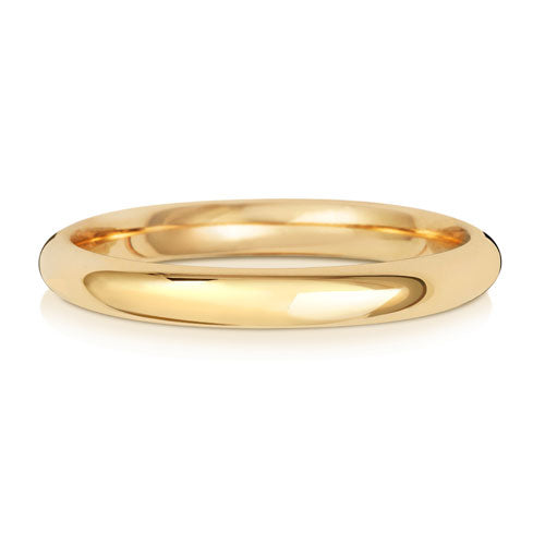 Traditional Court Wedding Band 2.5mm in yellow gold, lying flat