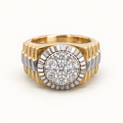 9ct gold Presidential style fluted CZ ring with plain two-tone shoulders on ivory