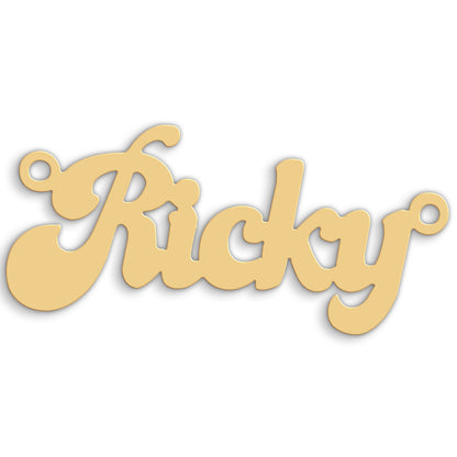 Medium Banana Split Style nameplate in 9ct yellow gold showing the example name Ricky
