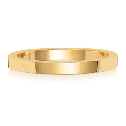 Flat Profile Wedding Band 2mm in yellow gold, lying flat