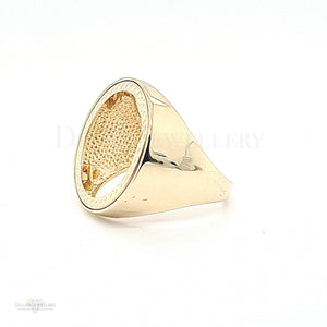 9ct Full Sovereign Mount Ring with solid sides